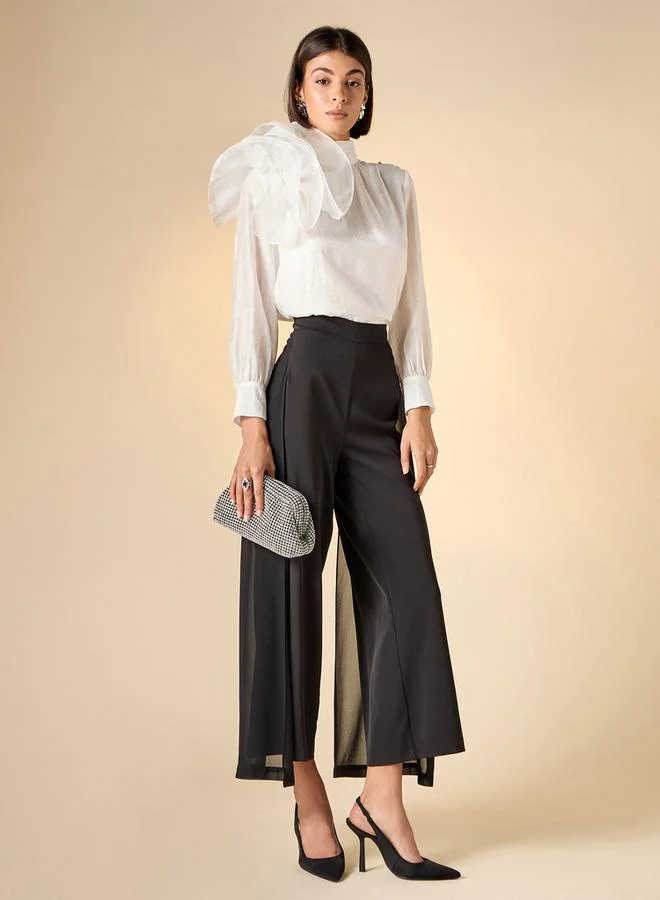 ايكونيك بلوزة مزينة بياقة عالية وأكمام طويلة من آيكونيك