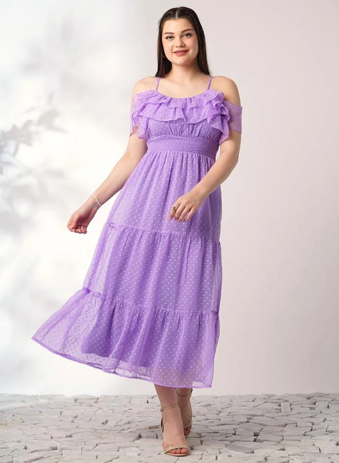 جلو باص فستان ميدي بحمالات وكشكش وتفصيلة مجمعة