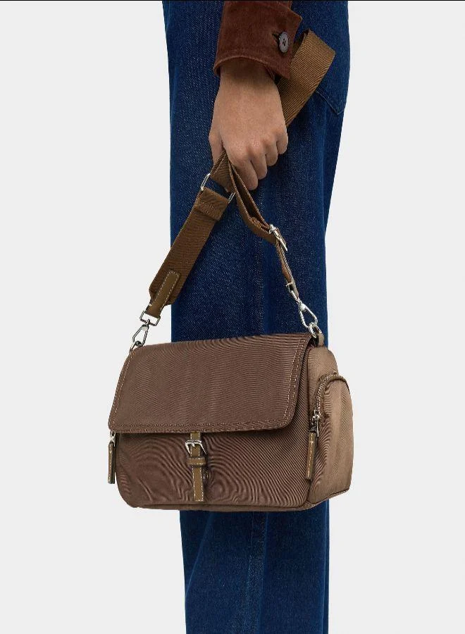 بارفوا حقيبة نايلون كروس بودي مع غطاء