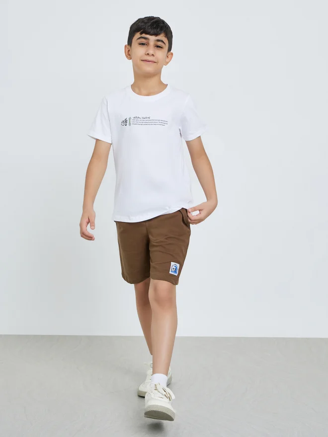 Styli Styli Boys Solid Drawstring Waist Shorts with Badge Detail