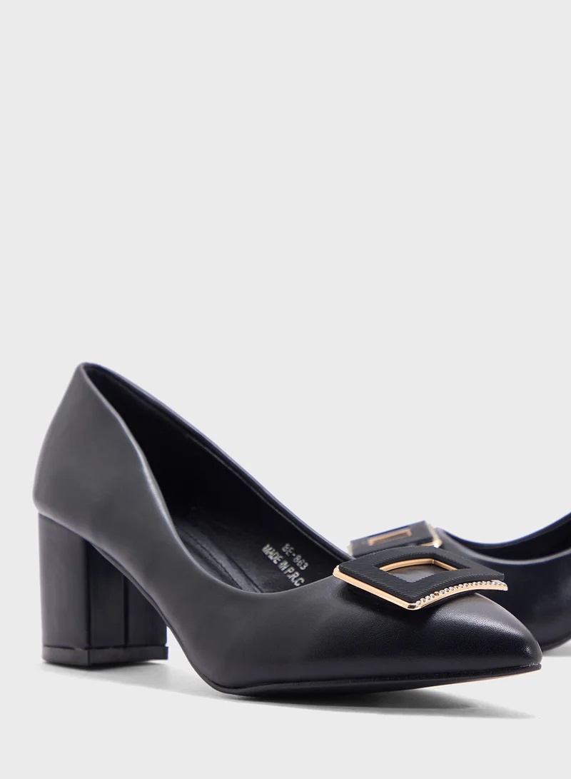 BR Block Heeled Pointed Pump