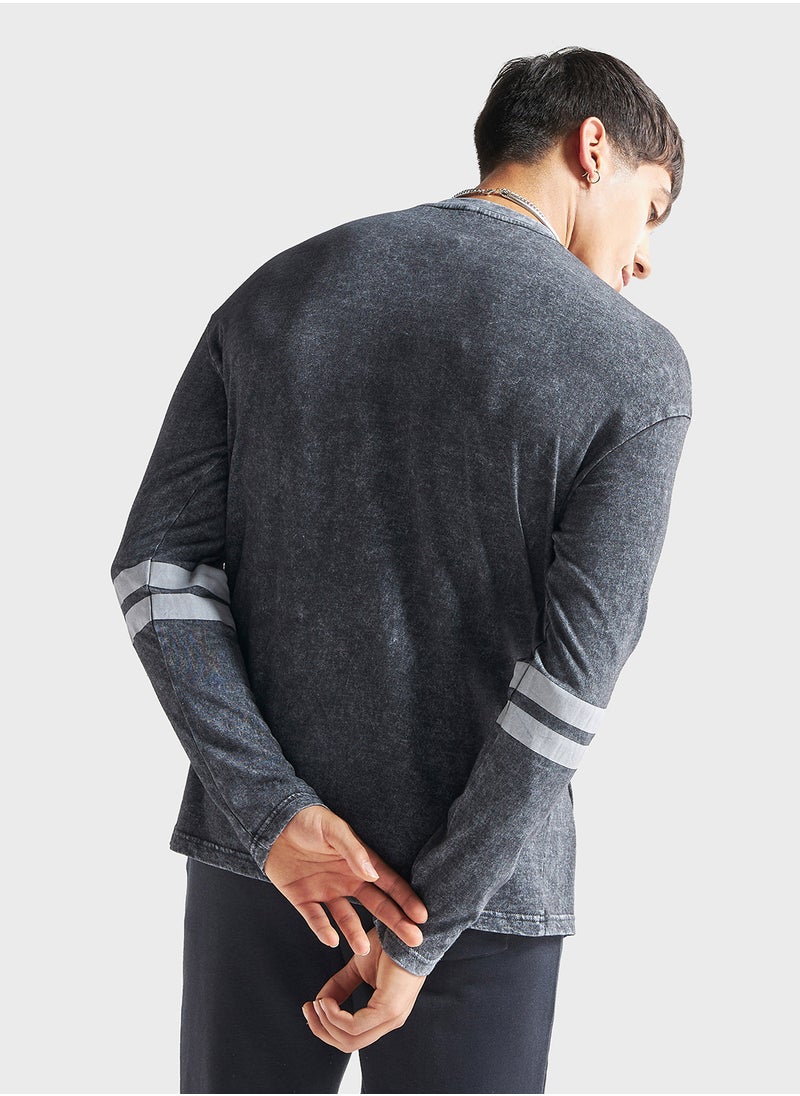 FAV Text Print Crew Neck T-Shirt  - Image 2