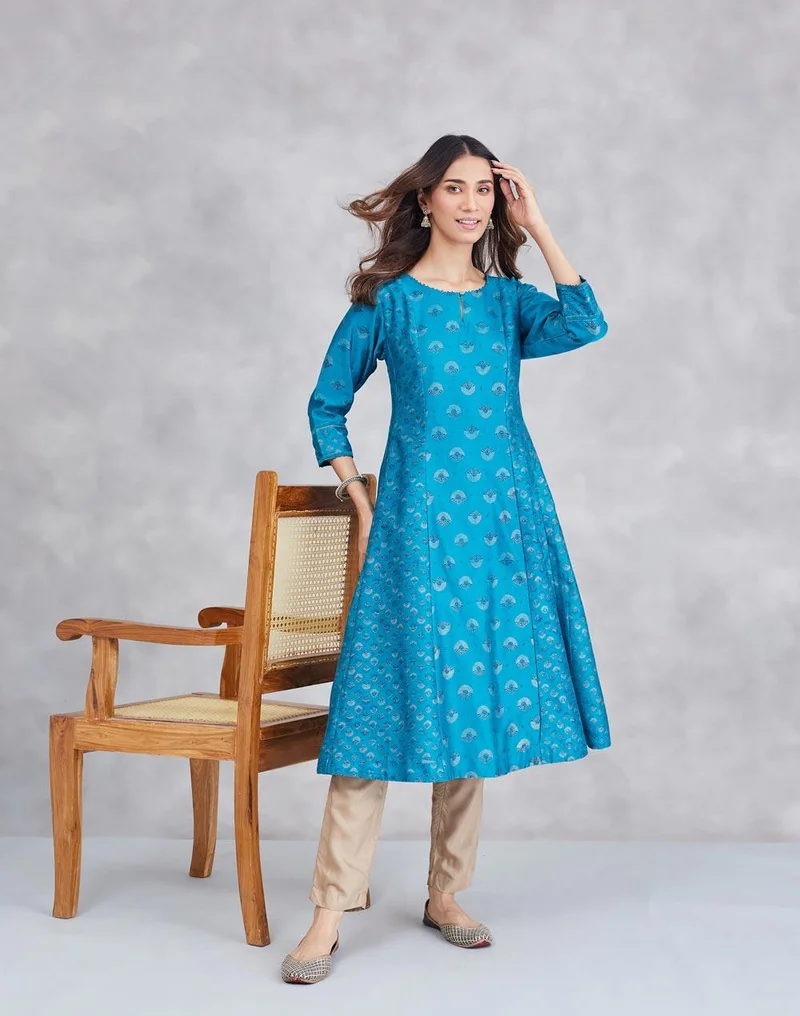 فاب انديا كرتا طويل قطن حرير مطبوع يدويًا بقصة ضيقة