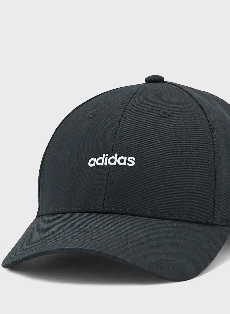 adidas كاب بشعار الماركة