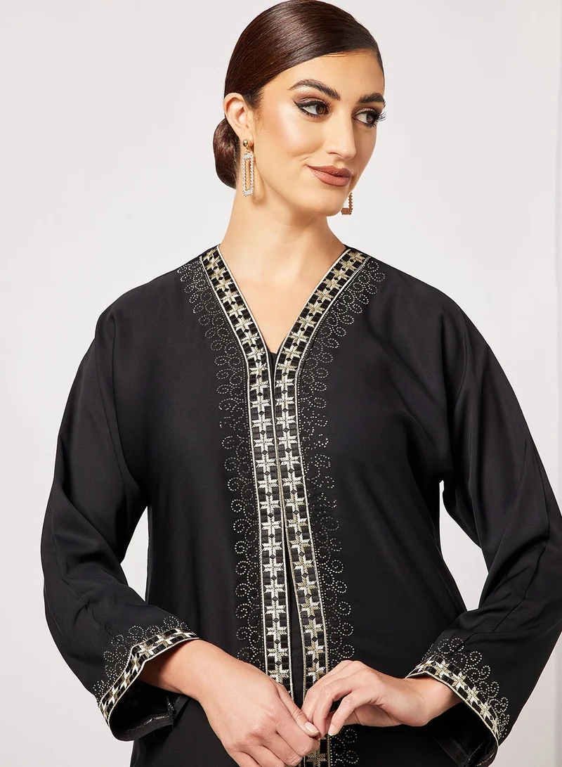Hayat Abaya With Embroidery And Stonework