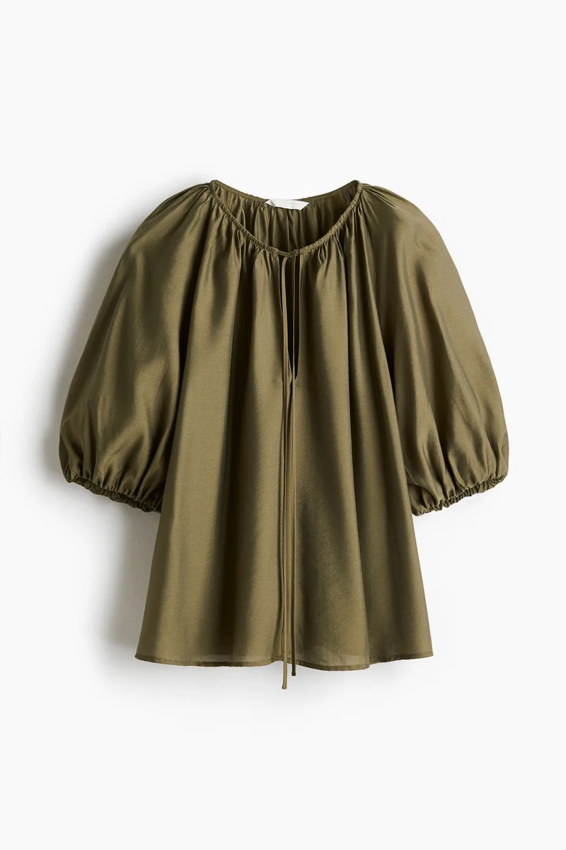 H&M Balloon-sleeved blouse