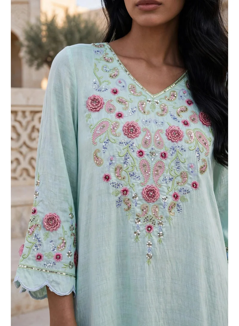 Ikkxa  Paisley Embroidered V Neck Jalabiya with Scalloped Sleeves for Women | Best Price UAE