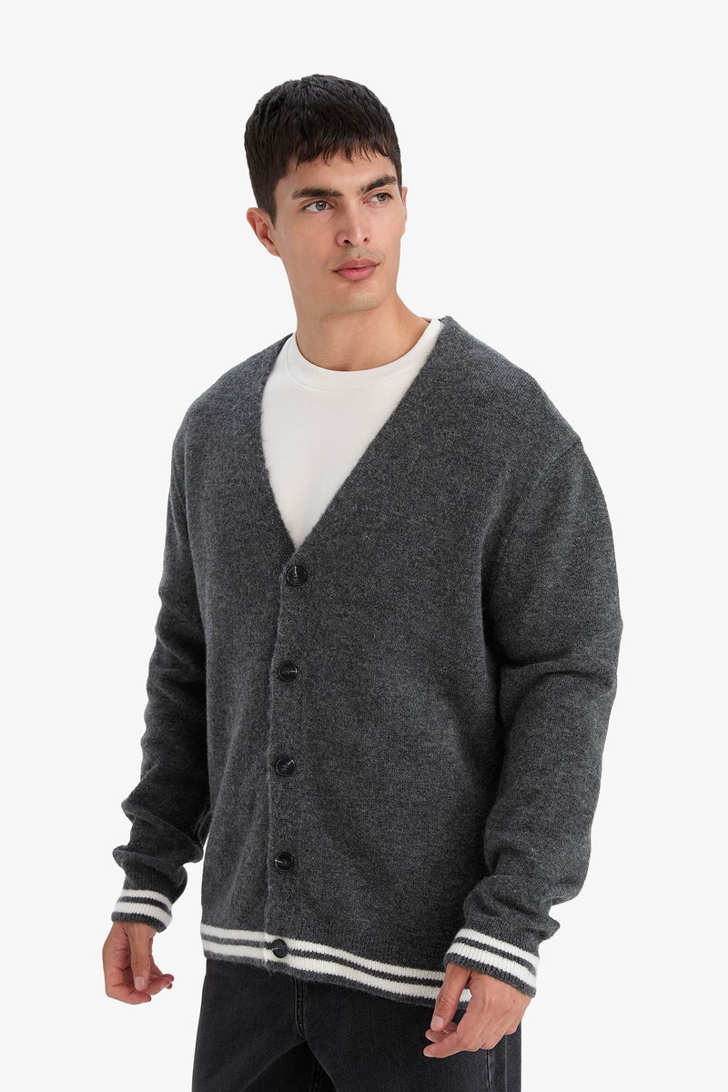 DeFacto Grey Man Relax Fit V-Neck Cardigan Casual - Image 3