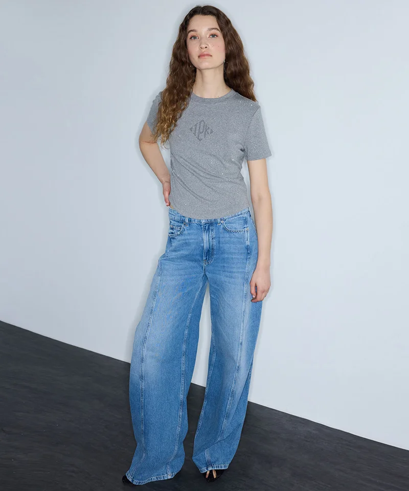 ابيكول Rhinestone Monogram T-Shirt