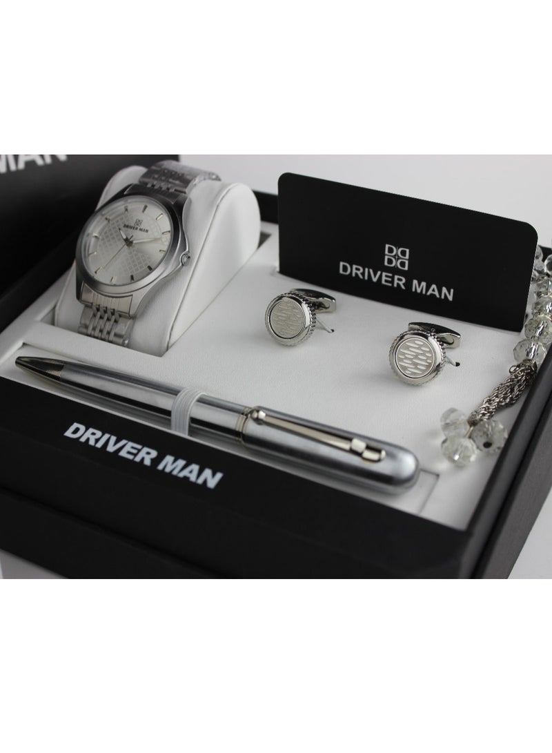 MAN A luxurious four-piece men's watch set