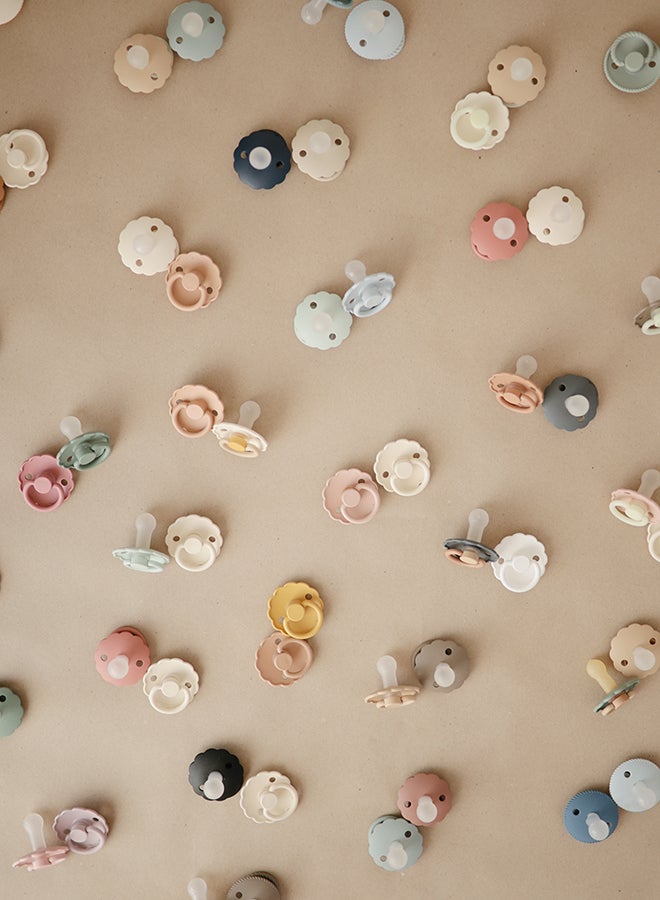 FRIGG Daisy Latex Baby Pacifier 0-6M 1-Pack Bright White - Size 1 - Image 5