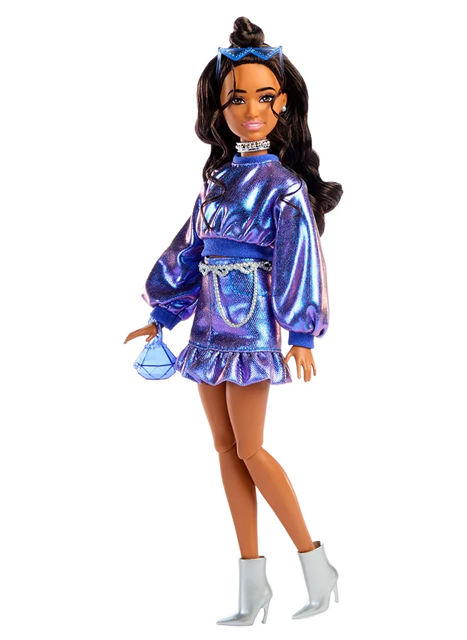 Barbie Deluxe Style Doll #7 in Metallic Blue Top and Skirt, Wavy Brown Hair, Accessories like Silvery Jewelry, Crystal Handbag and Sunglasses