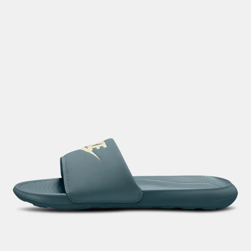 نايكي Men's Victori One Slides