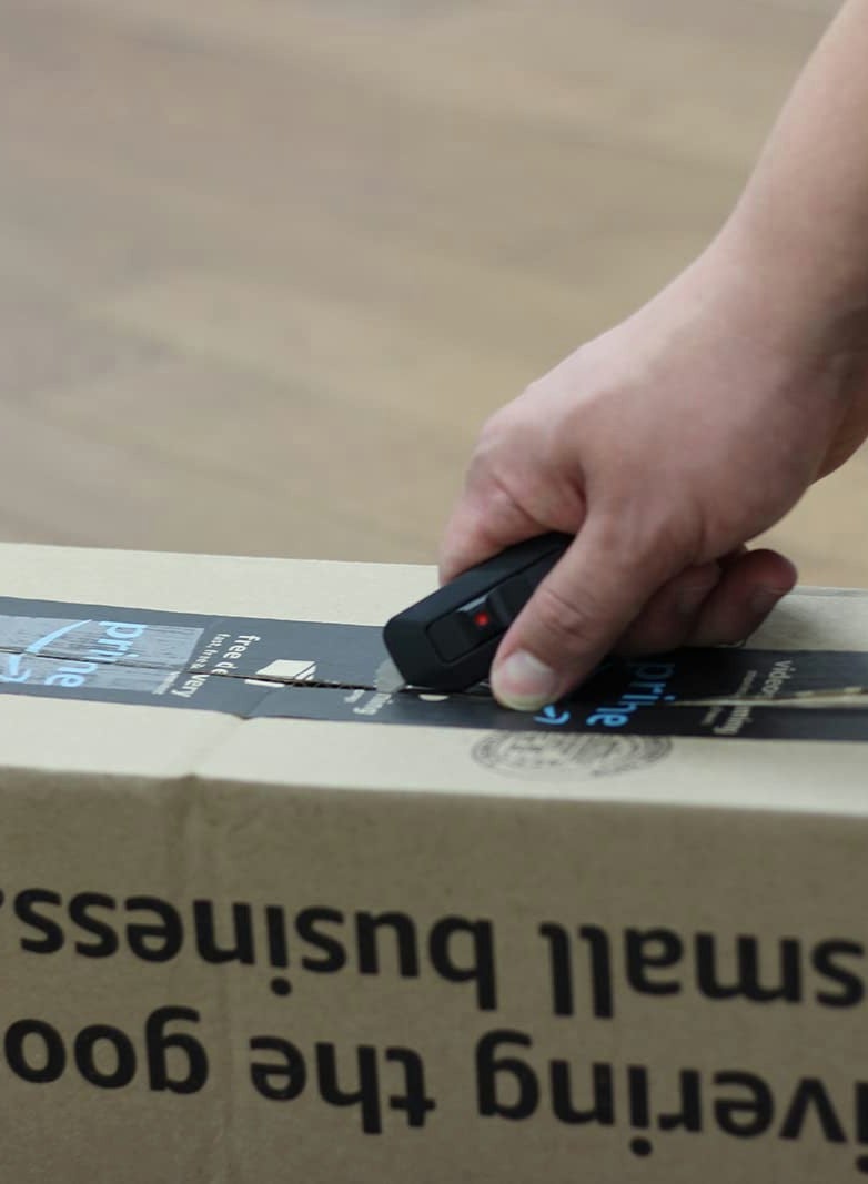 Excefore Mini Box Cutter, Retractable Box Opener, Utility Knife, Blade Retracts Automatically, Built-in Magnet, 4pc pack - Image 4