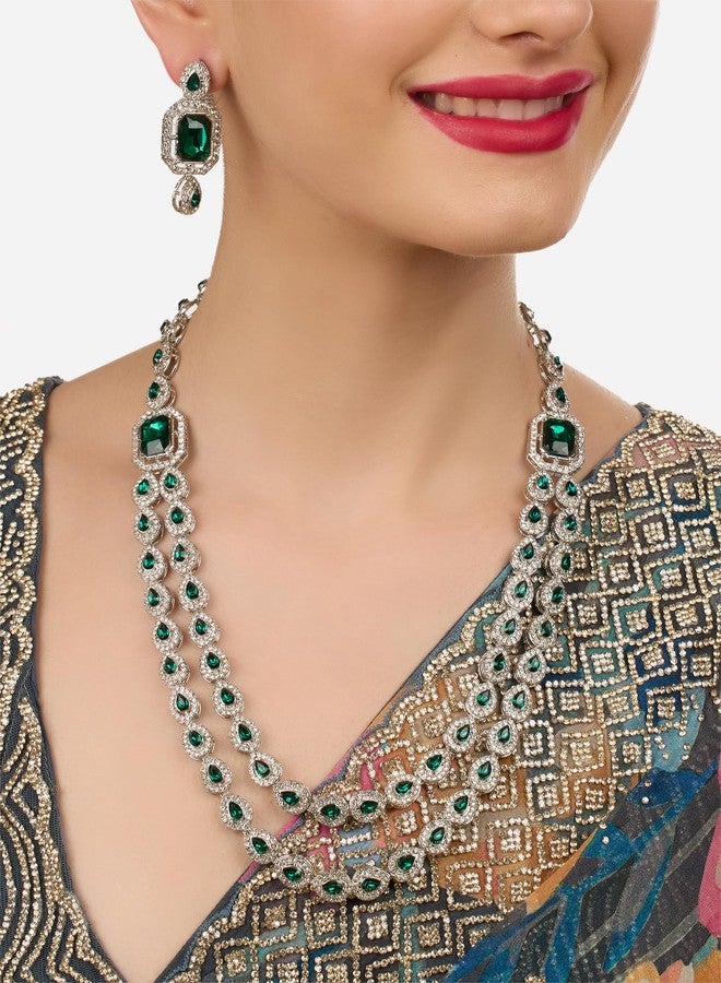 Zaveri Pearls طقم عقد وأقراط عصري متعدد الطبقات من زافيري بيرلز، مرصع بأحجار خضراء وألماس نمساوي براق، للنساء - ZPFK18902 - Image 3