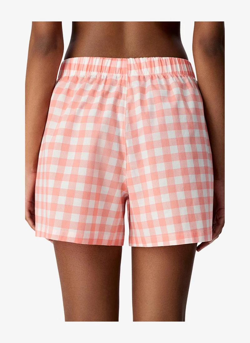 بنتي Women Cozy Club Gingham Pink Shorts