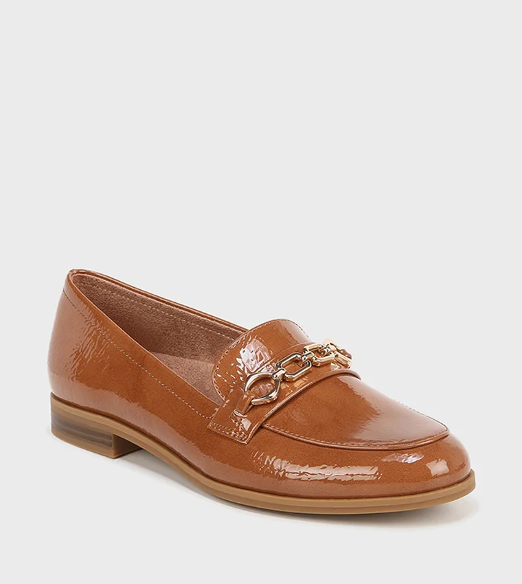 MAGNA Slip-On Loafers