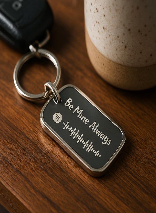 Tinydabba سلسلة مفاتيح معدنية تحمل رمز سبوتيفاي مخصص من tinydabba - رسالة واسم محفوران حسب الطلب - هدية مميزة له أو لها - امسح ضوئيًا لتشغيل الأغنية أو قائمة التشغيل - هدية مثالية للذكرى السنوية، عيد الميلاد، أو عيد الحب - Image 2