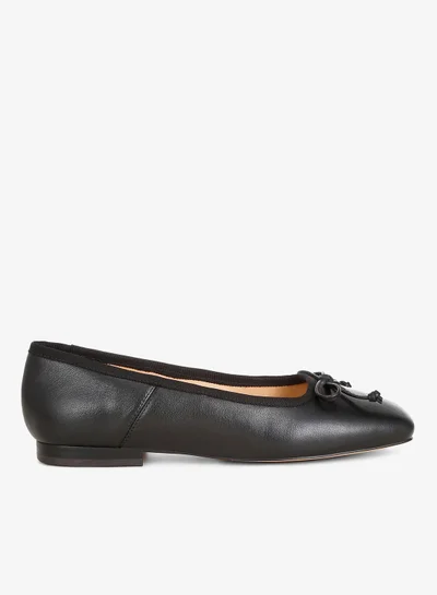 London Rag Square-Toe Bow Ballerinas in Black