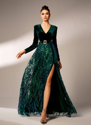 Elegant Dark Green Velvet - Sequin Gown, High Slit & V - Neck, Formal Evening Dress - pzsku/ZE2466688D79902A60CB8Z/45/1743565054/c86a9243-9101-4065-8d08-afc2245b17d8