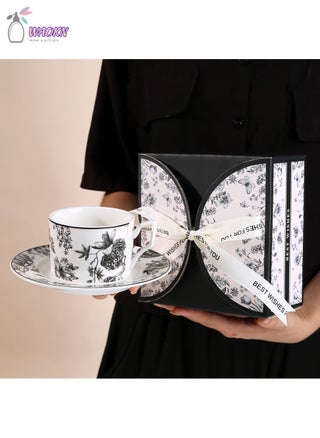 White/Black (Floral)