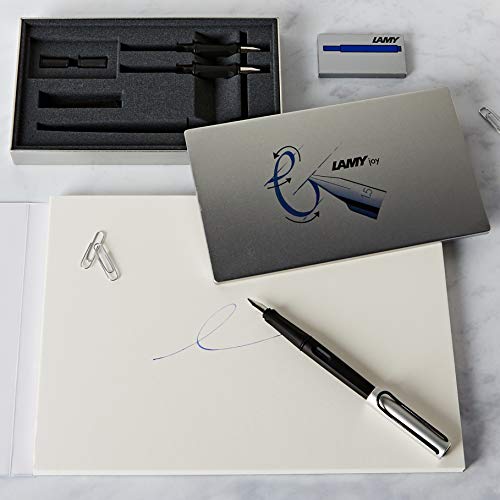 LAMY طقم قلم حبر خط عربي لامي جوي الأسود - قلم حبر مع 3 رؤوس مختلفة (1.1/1.5/1.9 مم) - قلم خط مع رأس شريطي ومقبض مريح - يشمل 5 خراطيش حبر زرقاء T 10 - Image 2