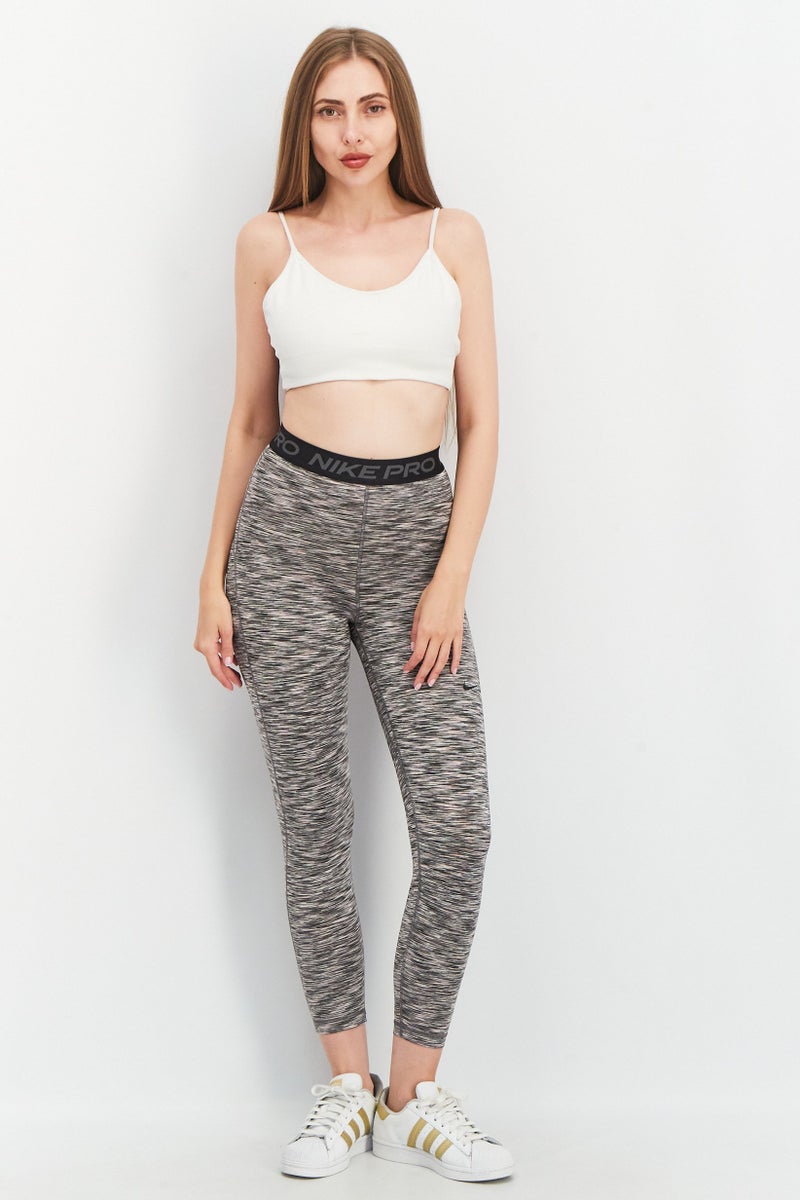 Nike ليغينغز تدريب رياضية للنساء، رمادي غامق - Image 3