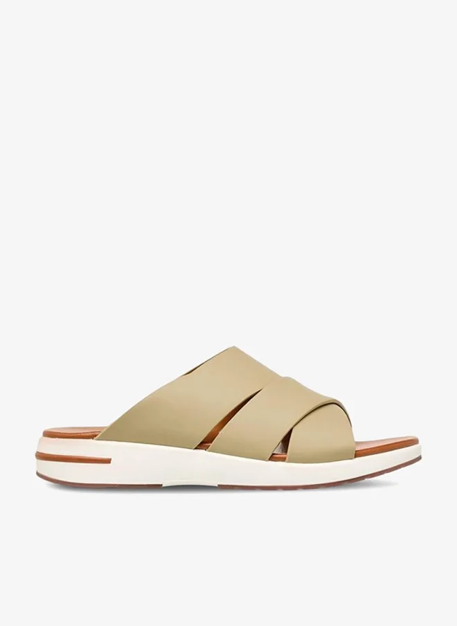 لو كونفورت صنادل رجالية بحزام متقاطع