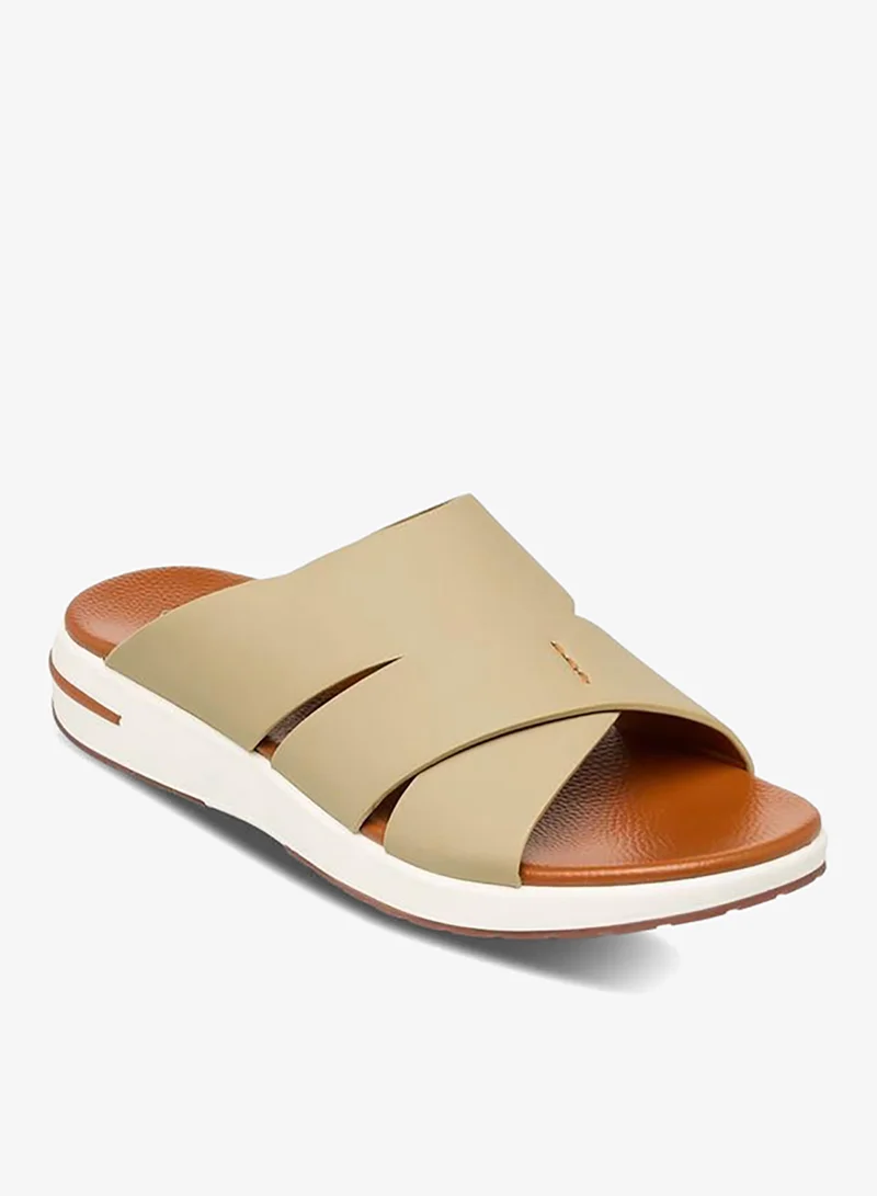 لو كونفورت صنادل رجالية بحزام متقاطع