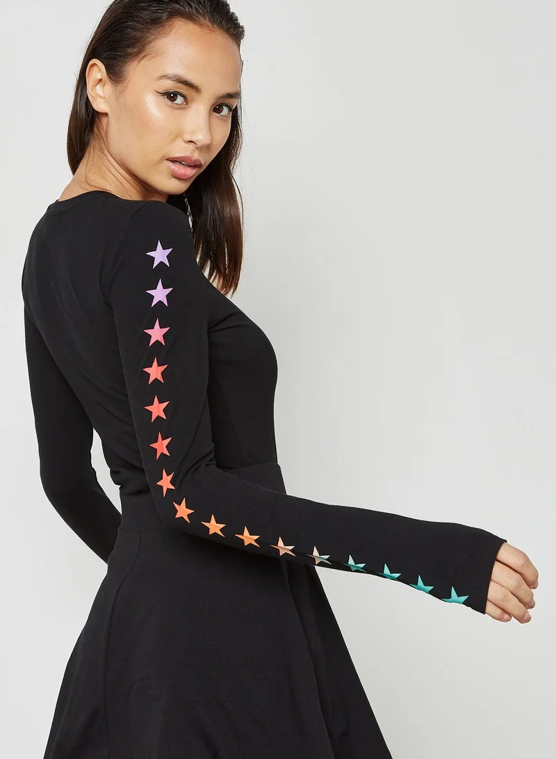 FOREVER 21 Star Print Sleeve Body