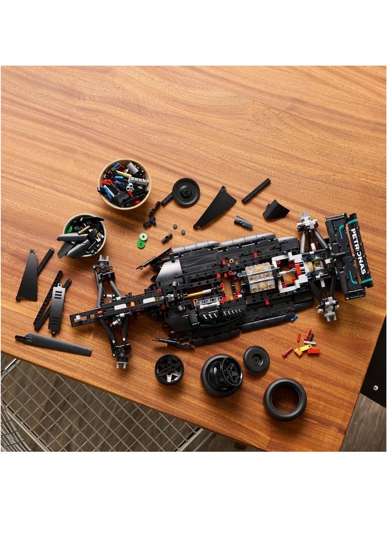 LEGO مجموعة مكعبات بناء سيارة سباق مرسيدس AMG F1 W14 E من ليجو تكنيك 42171 (1642 قطعة) - Image 3