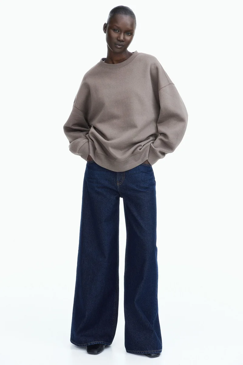 اتش اند ام سويت شيرت بقصّة فضفاضة