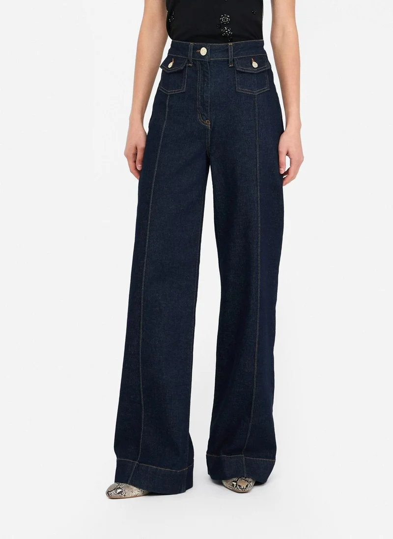 ليو جو جينز قطني بقصّة واسعة عند الحواف