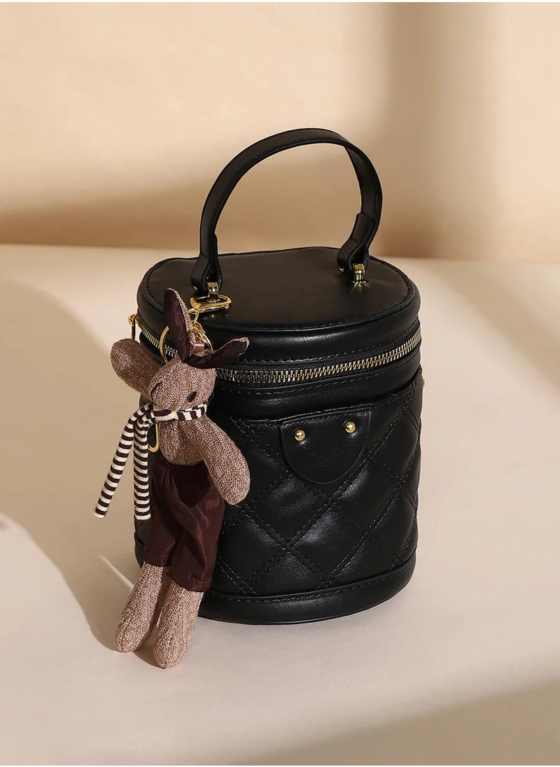 صوص هاوت The Quilted Bucket Bag - Midnight Black