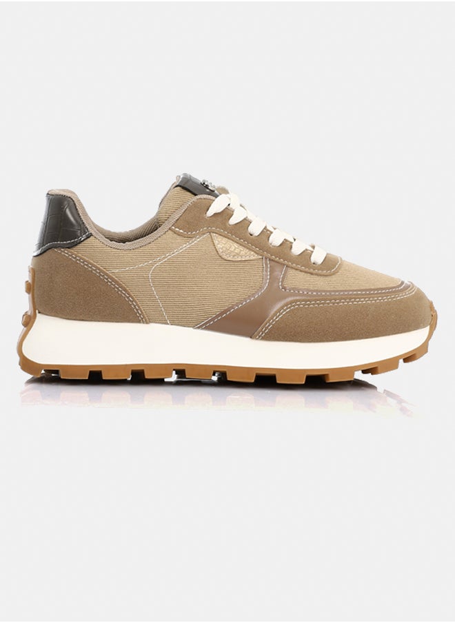 DejaVu Fashionable Sneakers  - Image 2