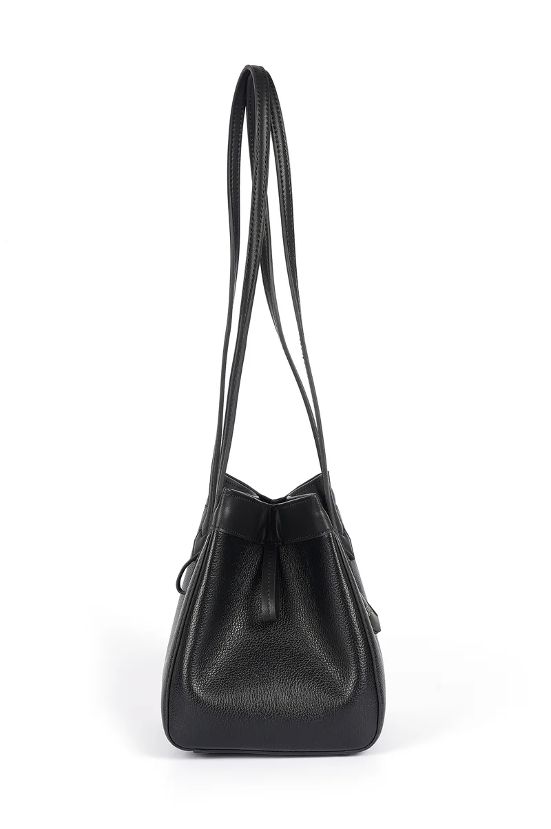 كابلي حقيبة كتف توت من الجلد الصناعي بتصميم مدبب