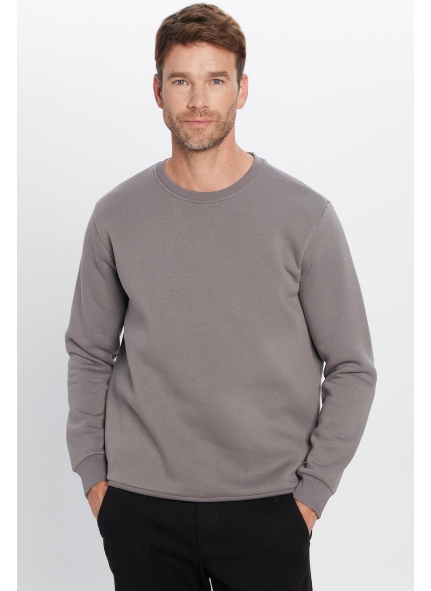 Relax Fit Comfortable Cut Cotton Soft Textured Polar Fleece Basic Gray Crew Neck Sweatshirt - pzsku/ZE25A7AEA70F9977E1D35Z/45/_/1734379638/c7442781-4a26-4edf-83fd-5ede988c500a