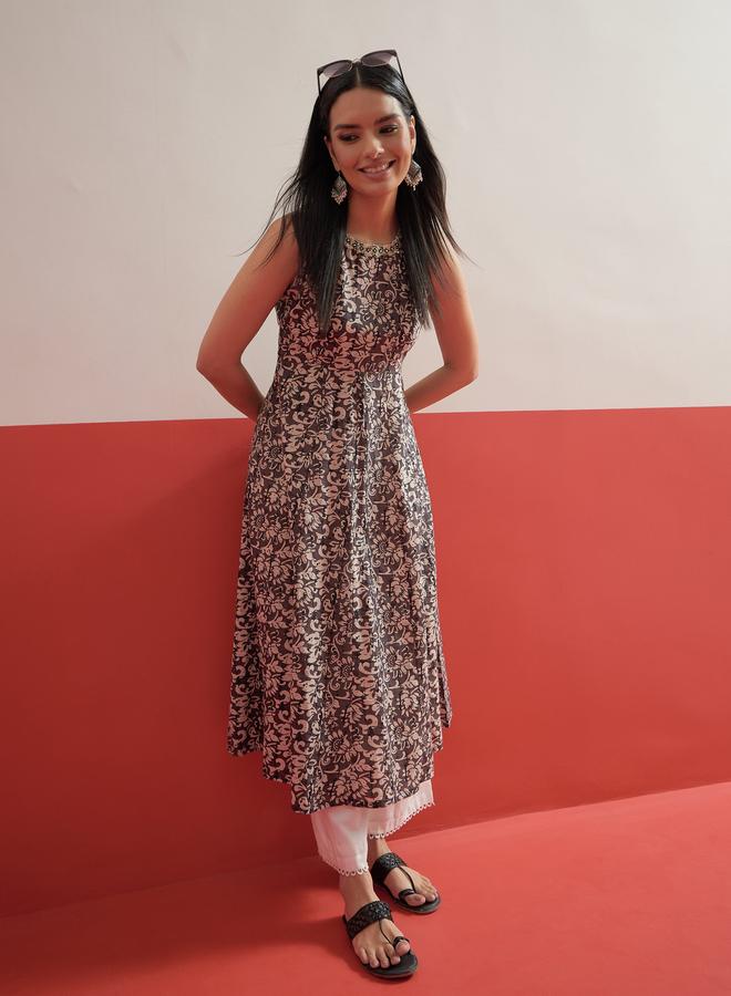 SASSAFRAS Dark Grey Floral Embroidered Sleeveless Kurta - Image 5
