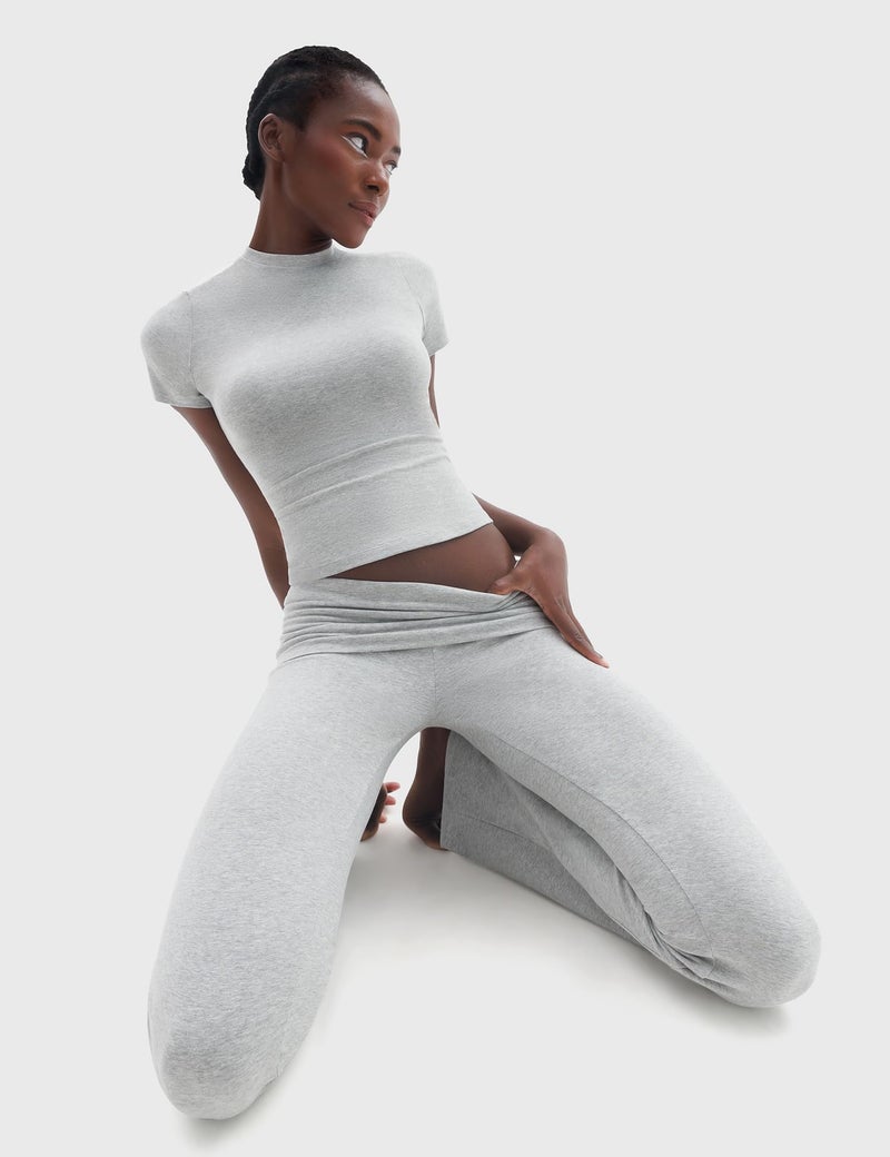 PUMIEY Lounge Sets for Women Two Piece Sets Fold-Over Flare Pants Crew Neck Short Sleeve T-shirts Loungewear Tracksuit, Heather Grey Small - Image 5