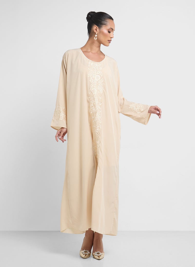 خزانة جلابية مطرزة - Image 1