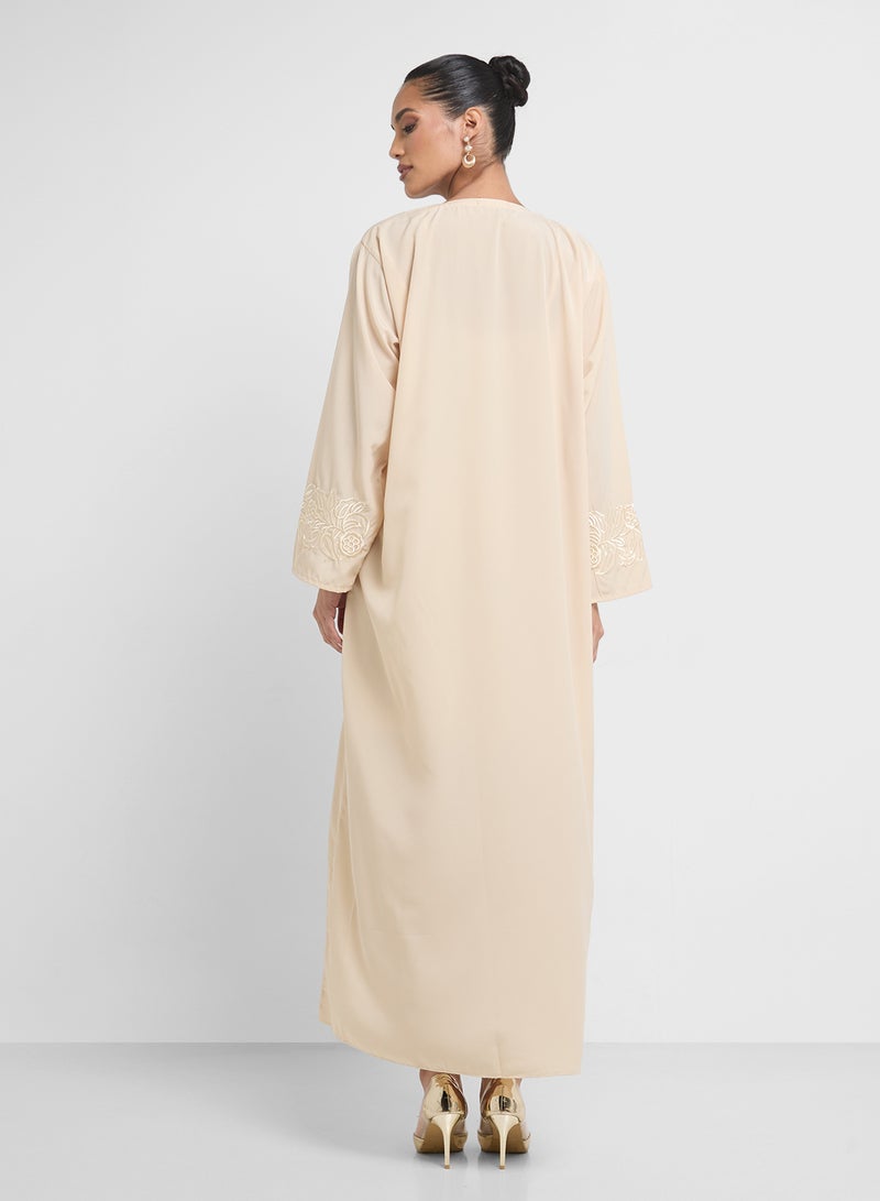 خزانة جلابية مطرزة - Image 2