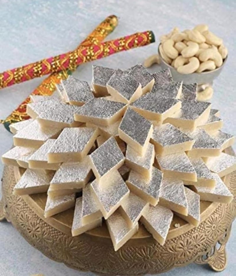 SGLS General standard compliant quality Edible Silver Leaves 15.pcs Vark,varakh,6"× 4"inches waraq for Sweets Decoration,Cakes Decoration,Jain Temple,ayurvedic madicine,face Facial spa,serums,chyawanprash etc 15.Sheets Multiple sizes - Image 2