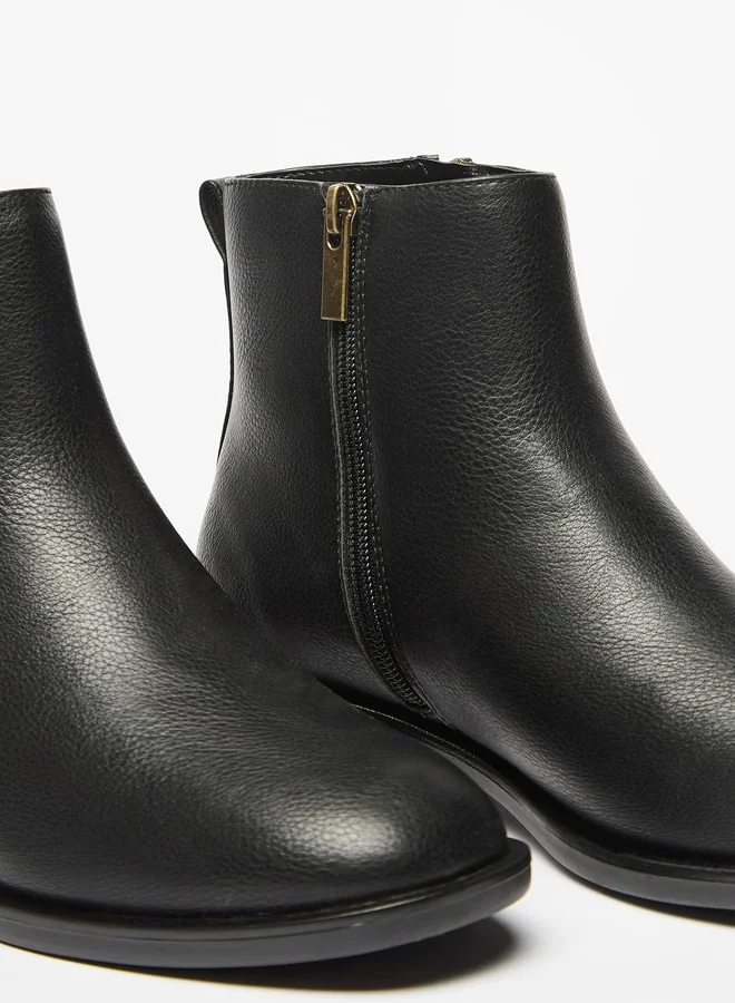 لي كوبر Women's Solid Ankle Boots with Zip Closure