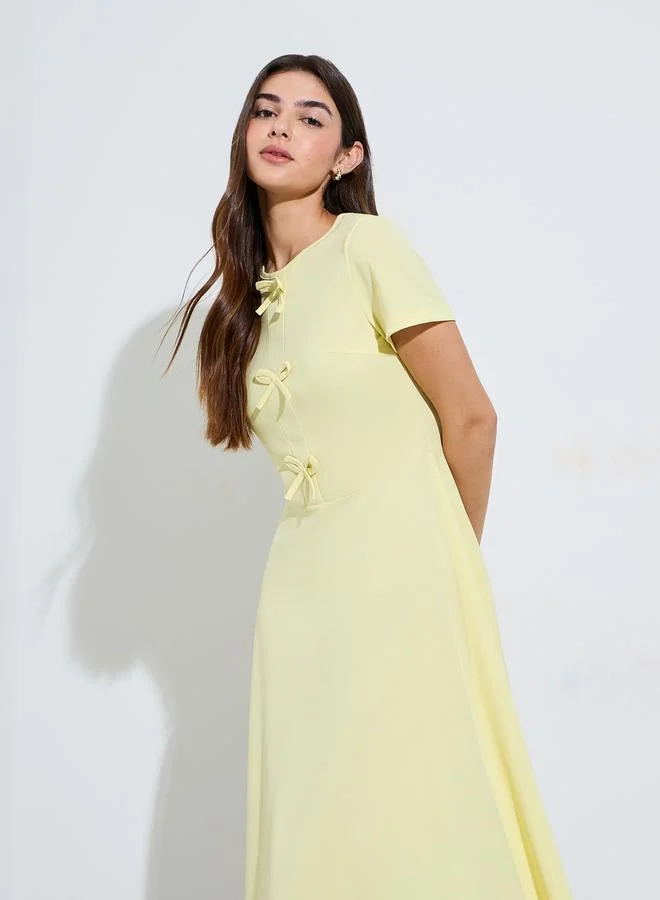 ستايلي Yellow Round Neck Bow Detail Midi Dress