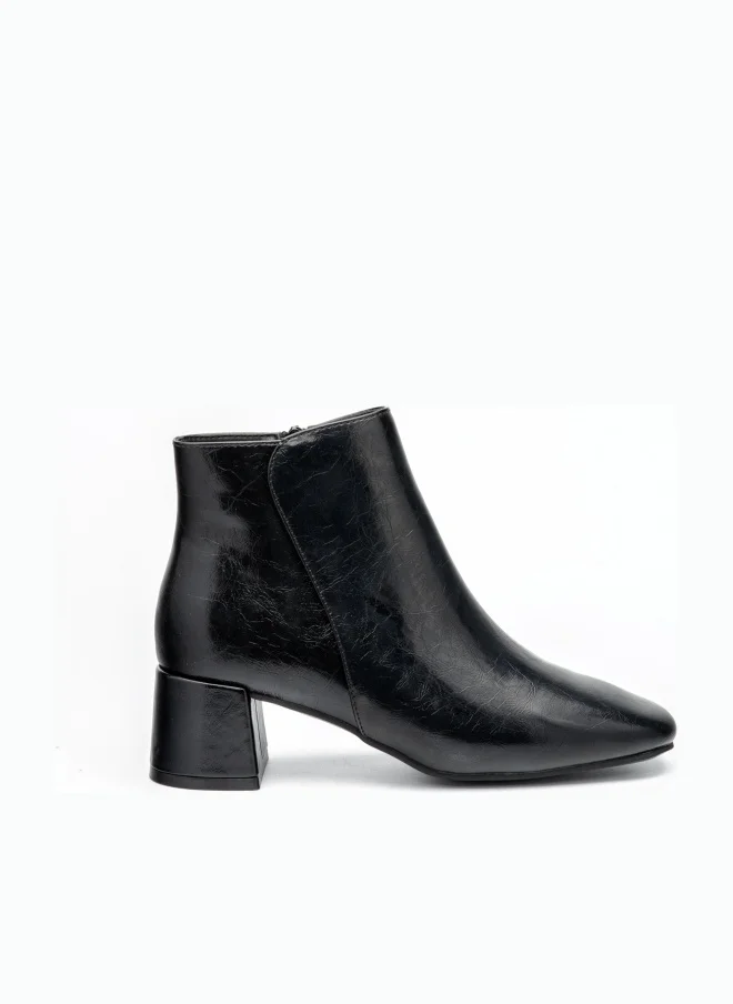 باتا حذاء بوت كلاسيكي للاستخدام اليومي