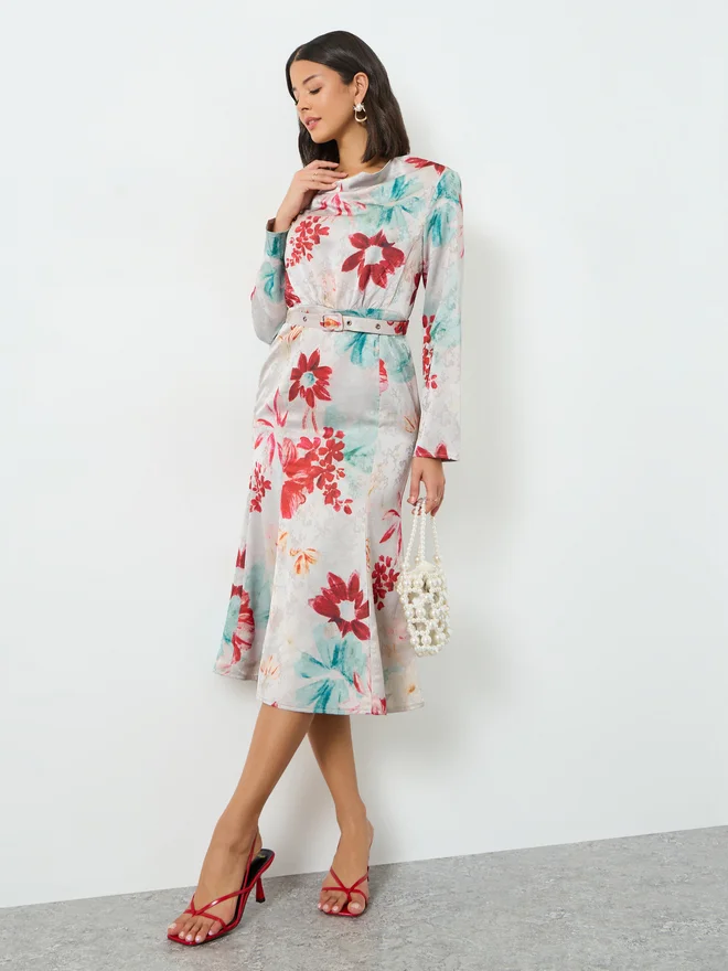 Styli Floral Print Midi Dress with Belt