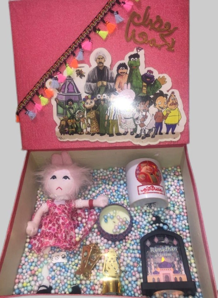 Ramadan box + 6 gifts (tamtam doll + Ramadan cup mug + scented candle + electronic golden candle + black lantern Eid Mubarak + golden lantern medal)  - Image 1