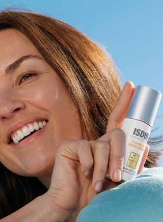 فوتوبروتكتور فيوجن ووتر ماجيك ريبير SPF 50+ [50 مل] – واقي شمس للوجه مضاد للشيخوخة مع إصلاحات الحمض النووي لعكس الأضرار الناتجة عن الشمس - view 4