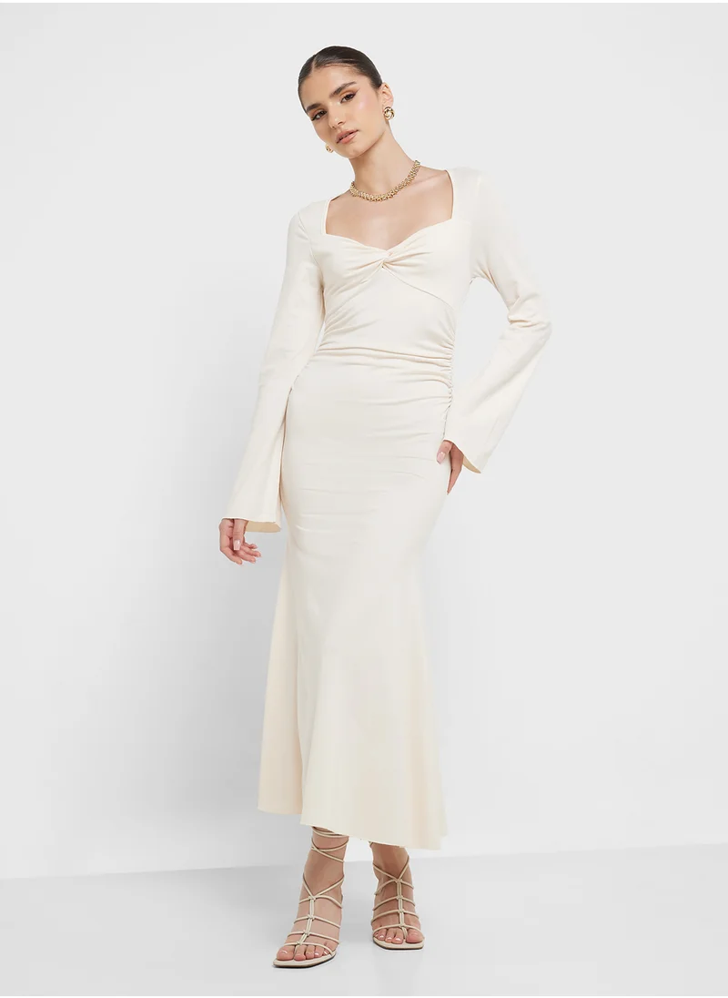جينجر Sweetheart Neckline Draped Bodycon Dress