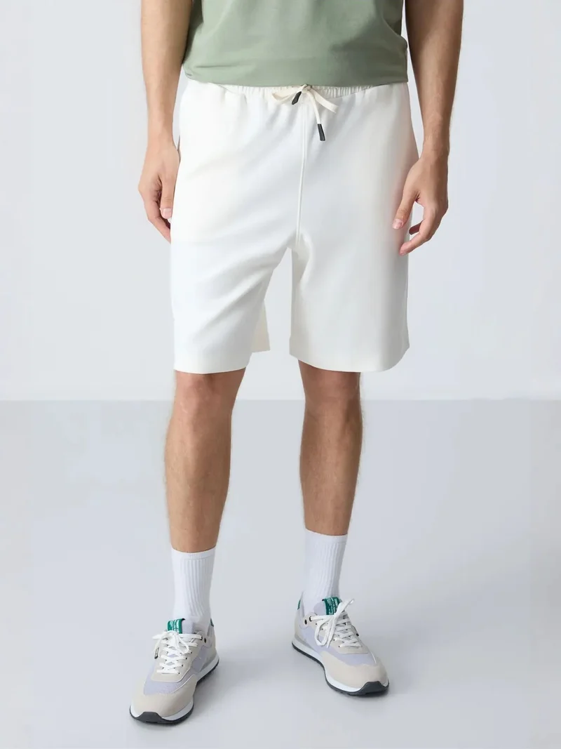تومي لايف TOMMY Men's Cotton-Blend Sweat Shorts